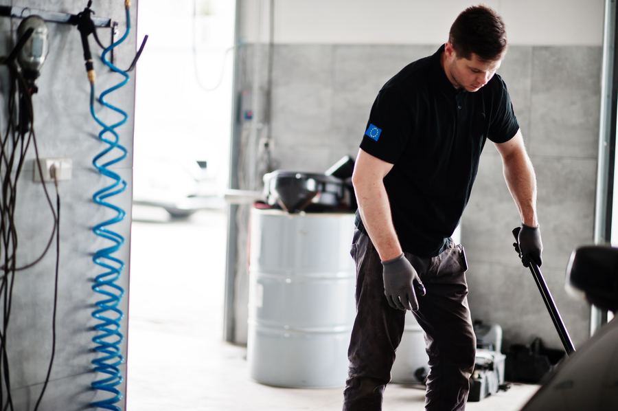 Car dealerships from NewClean